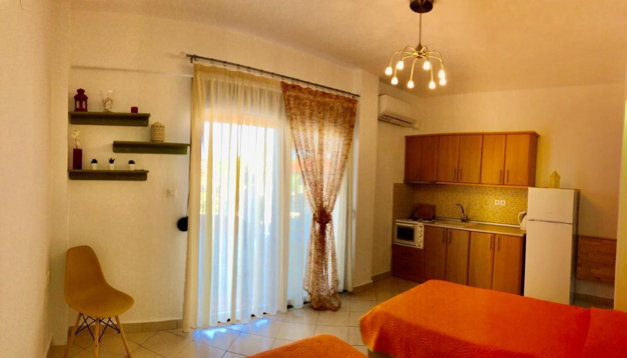 Afroditis House Ormos Panagias Exterior photo